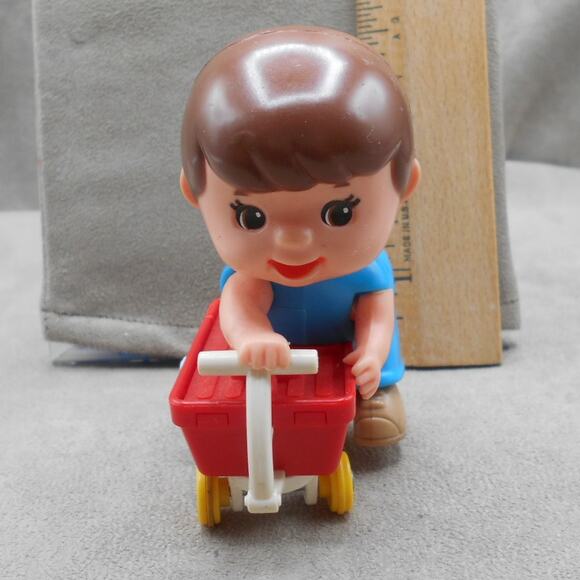 Vintage 1979 TOMY Kid-a-Longs Boy on Wagon Wind-up Works READ - Picture 3 of 7